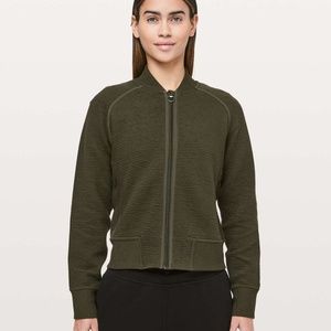 Lululemon On Repeat Bomber Size 4